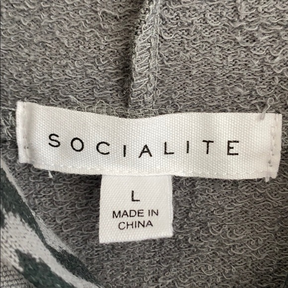 Hoddie - Picture 4 of 4